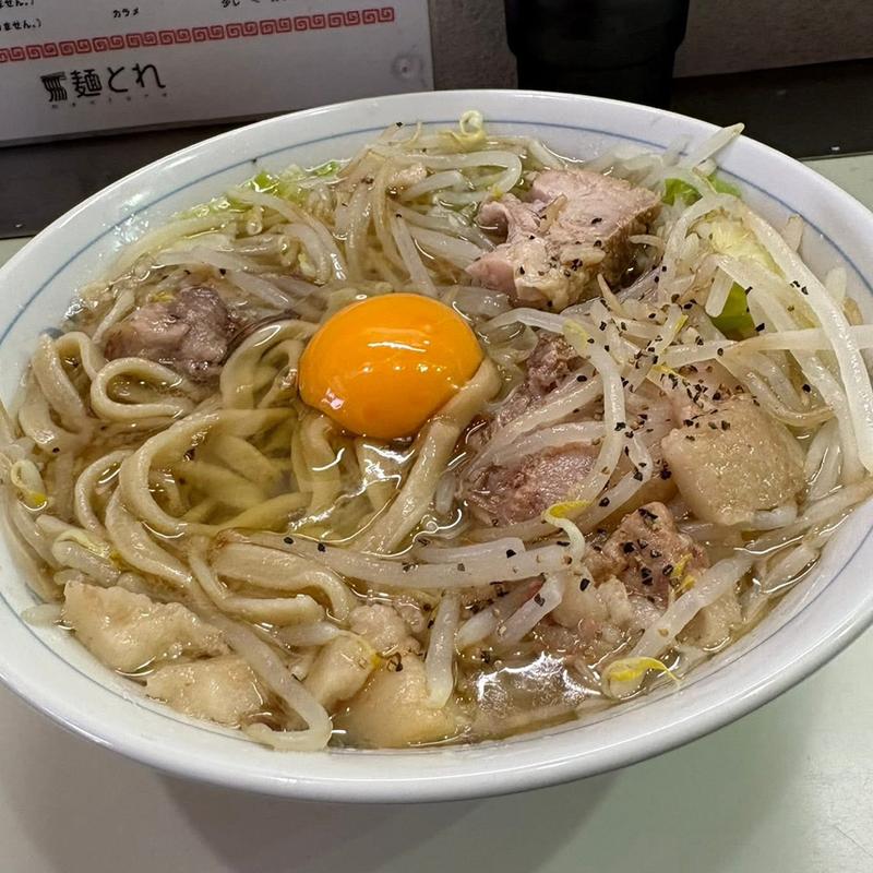 塩ラーメン 生卵(麺とれ)