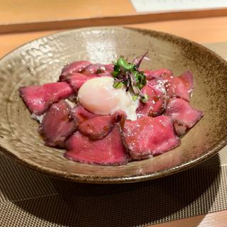 黒毛和牛ローストビーフ丼