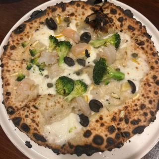 海老とブロッコリー、レモンのピッツァ