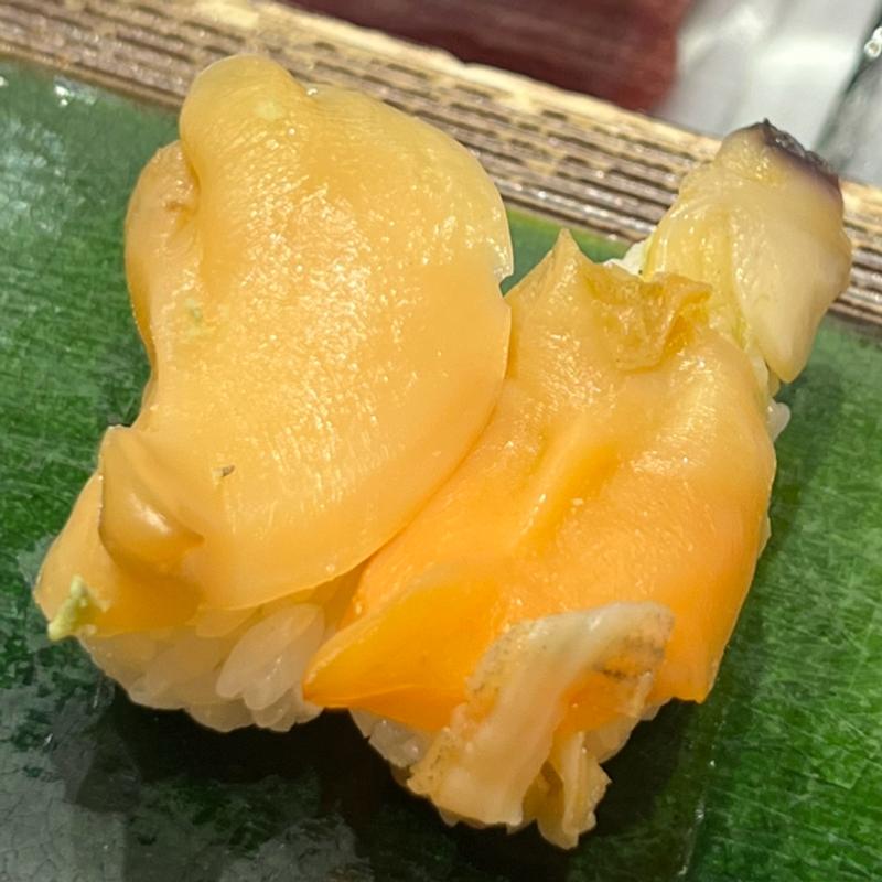 青柳握り(すし 魚游 関内駅前店)