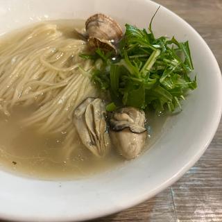 牡蠣と貝出汁ラーメン(ラァメン コハク)