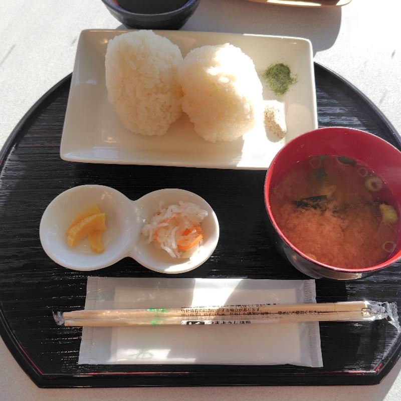 塩おにぎりセット(紀宝町ウミガメ公園お食事＆喫茶コーナー )