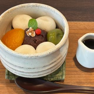 白玉あんみつ(あんみつの深緑堂)