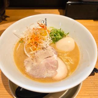 なお鶏白湯らぁ麺(博多非豚骨なお人)