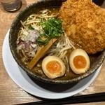 金のトンカツ味噌ラーメン大