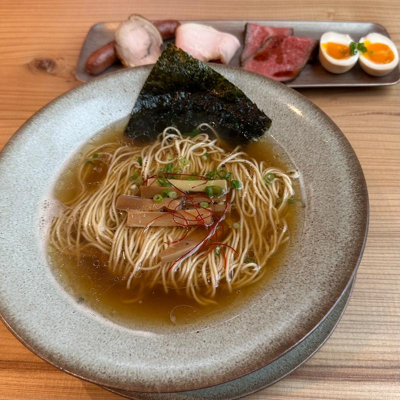 特選すじそば （醤油）(Beef ＆ Noodles 然)