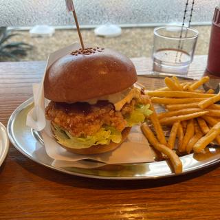 タルタルチキン南蛮バーガー