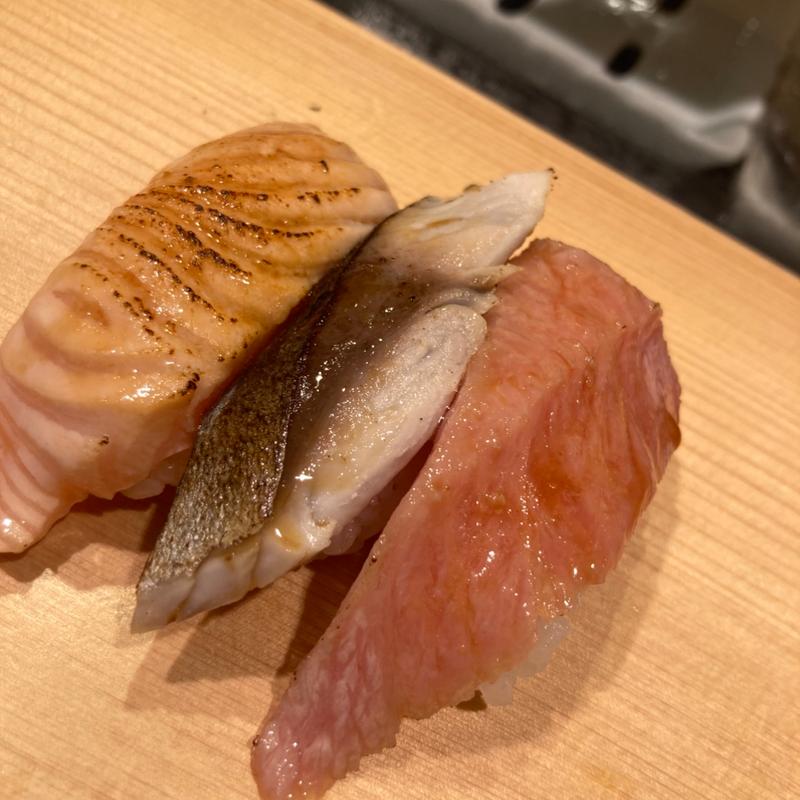 炙り三貫(築地すし好 ‐和‐ Nagomi グランスタ丸の内店)