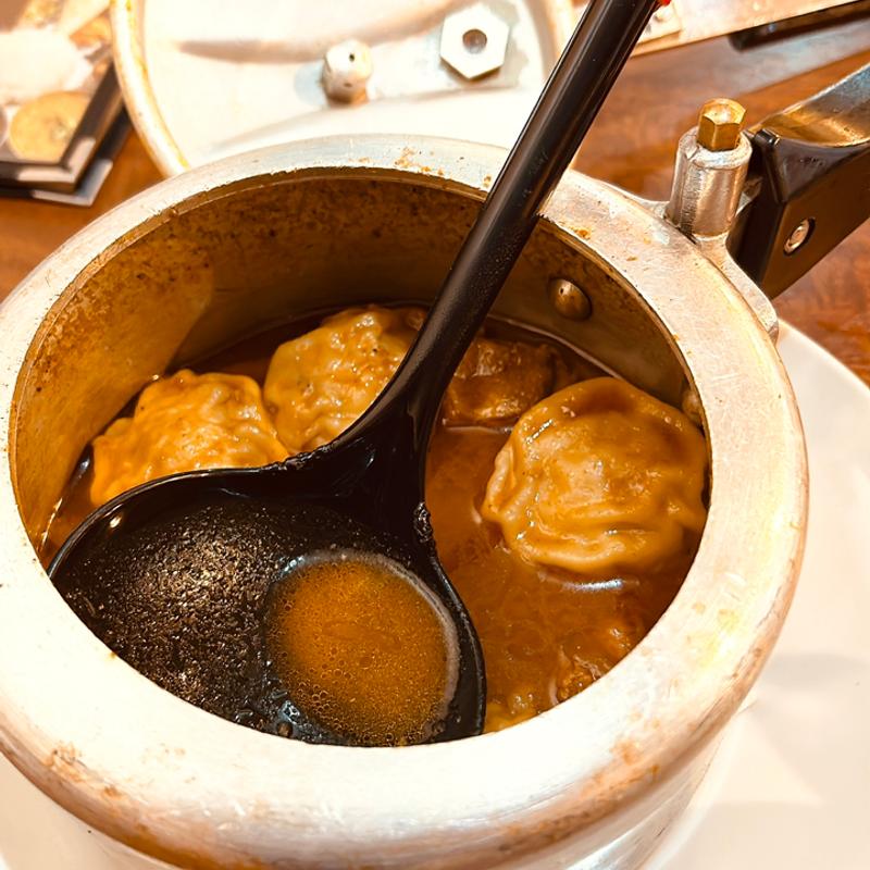 プレッサーコカルモモ(インド料理 チャイ)