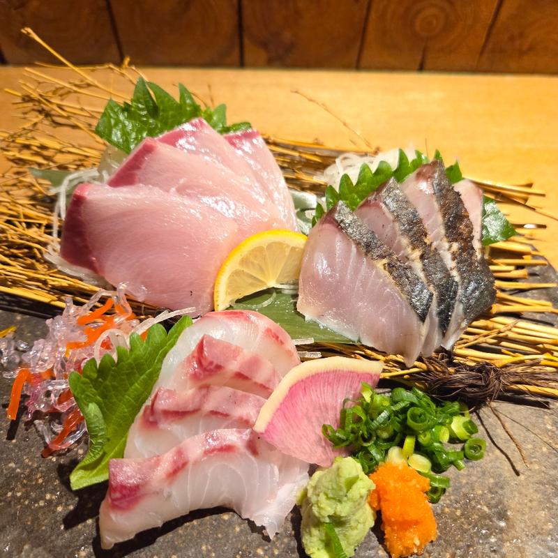 豊後鮮魚三種盛り合わせ(魚と炭と酒はちお)