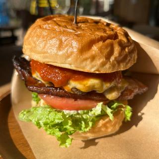 自家製ベーコンチーズバーガー
