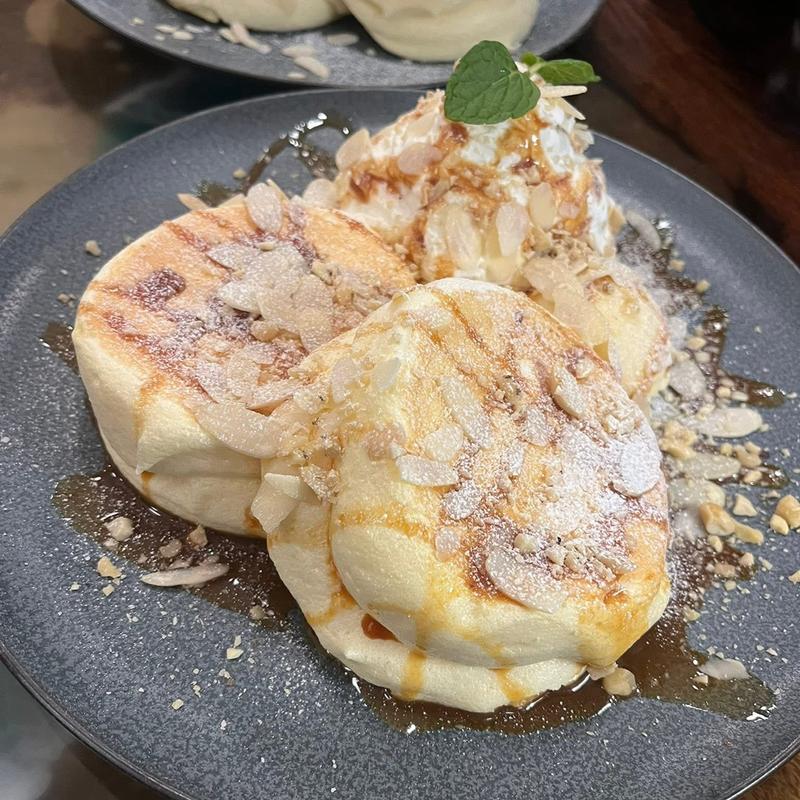 キャラメルナッツパンケーキ(Caldo Abbraccio(カルド アブラッチョ))