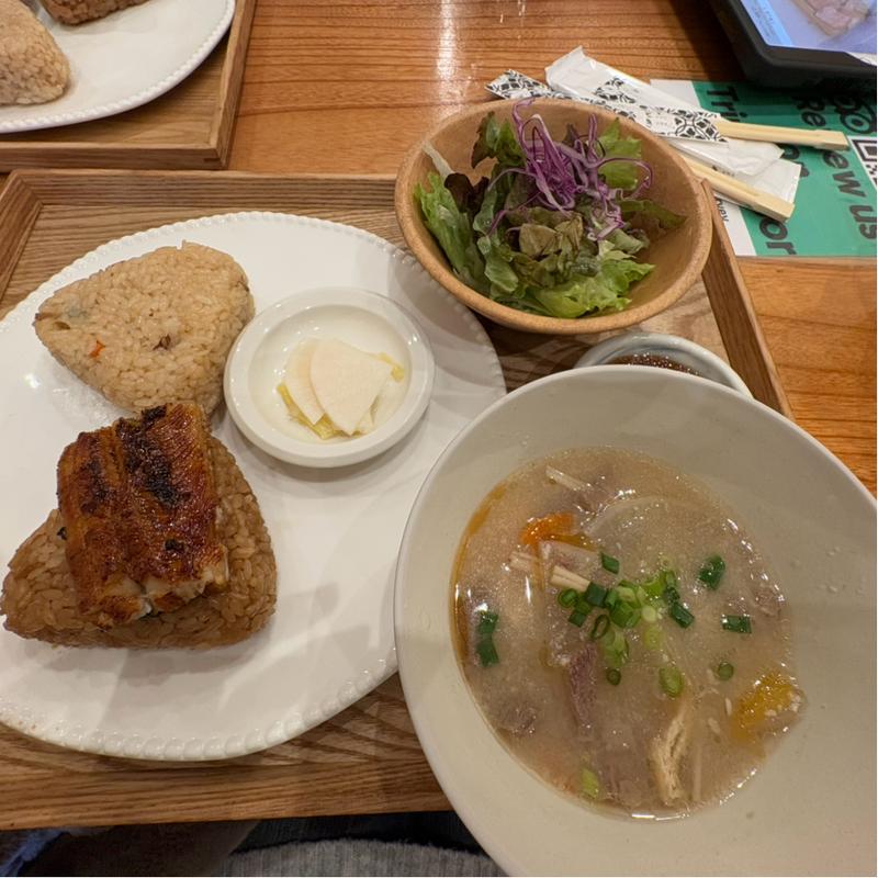 ととのう朝食おにぎりセット(浅草 GYUUNA やどき)