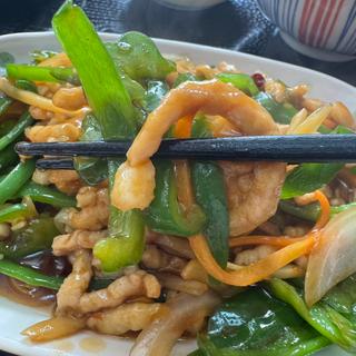 Bセット(青椒肉絲、台湾ラーメン)