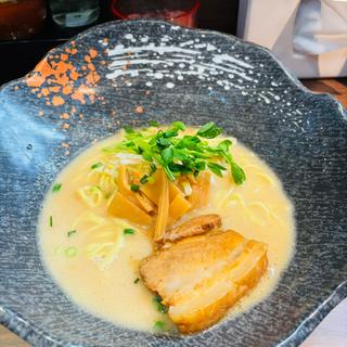 牛骨拉麺(牛骨拉麺 磯川)