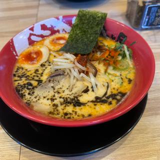 とろーり煮玉子赤辛牛白湯(ラーメンまこと屋 名古屋東茶屋店)