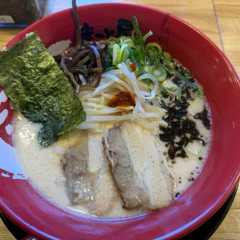 牛白湯ラーメン(ラーメンまこと屋 名古屋東茶屋店)