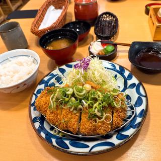 味噌ロースカツ膳(厚切りとんかつよし平 岩出中迫店)