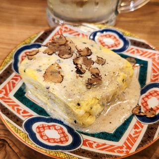 トリュフソース掛け出汁巻き玉子(和い和いイタリアン酒場 とんとんとんきぃ)