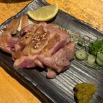 地鶏もものタタキ(やきとりやさんあっ鶏)