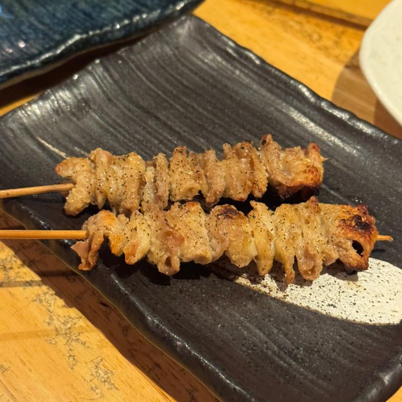 皮串(やきとりやさんあっ鶏)