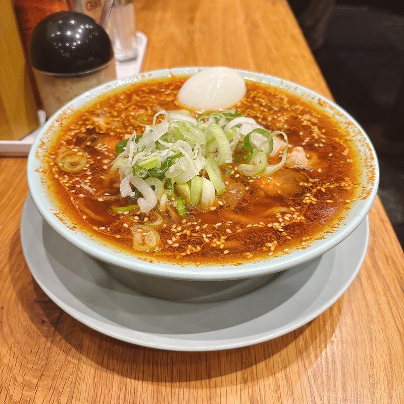 辛中華そば(3辛) , 固ゆで卵(池袋 ひろちゃんラーメン！)
