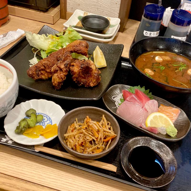 とらふぐあら唐揚げとお造り定食(海鮮れすとらん 魚輝水産 岸田堂店)