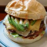 アボカドチーズバーガー(バーガージョーズ 元町店)