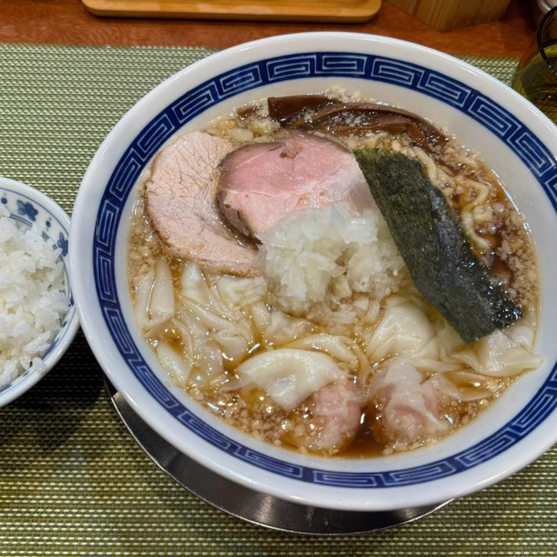 背脂煮干し醤油ワンタンらーめん(らーめん梶原)