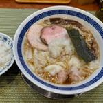 背脂煮干し醤油ワンタンらーめん
