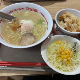 卵入りラーメンセット