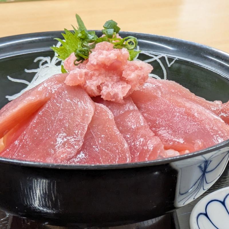 マグロ丼(海鮮だよ全員集合!大笑食堂)