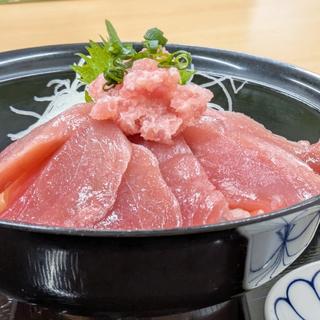 マグロ丼