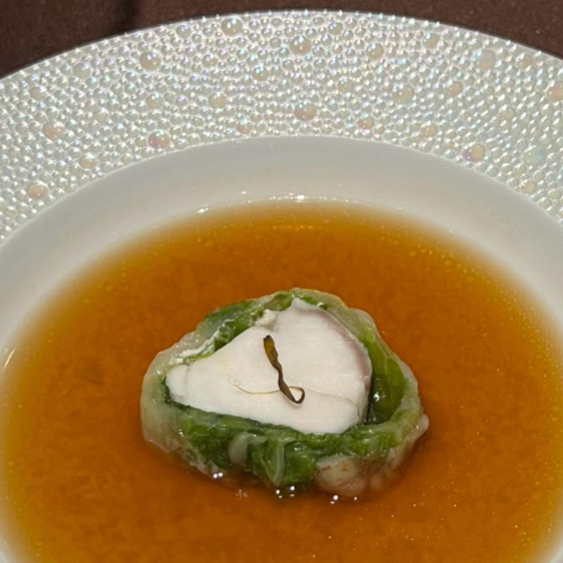 鮟鱇のブレゼスープ仕立て(メインダイニングルーム ル・トリアノン)