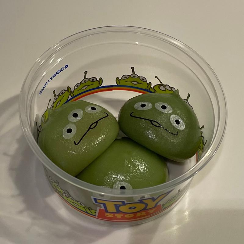 リトルグリーンまん(パン・ギャラクティック・ピザ・ポート)