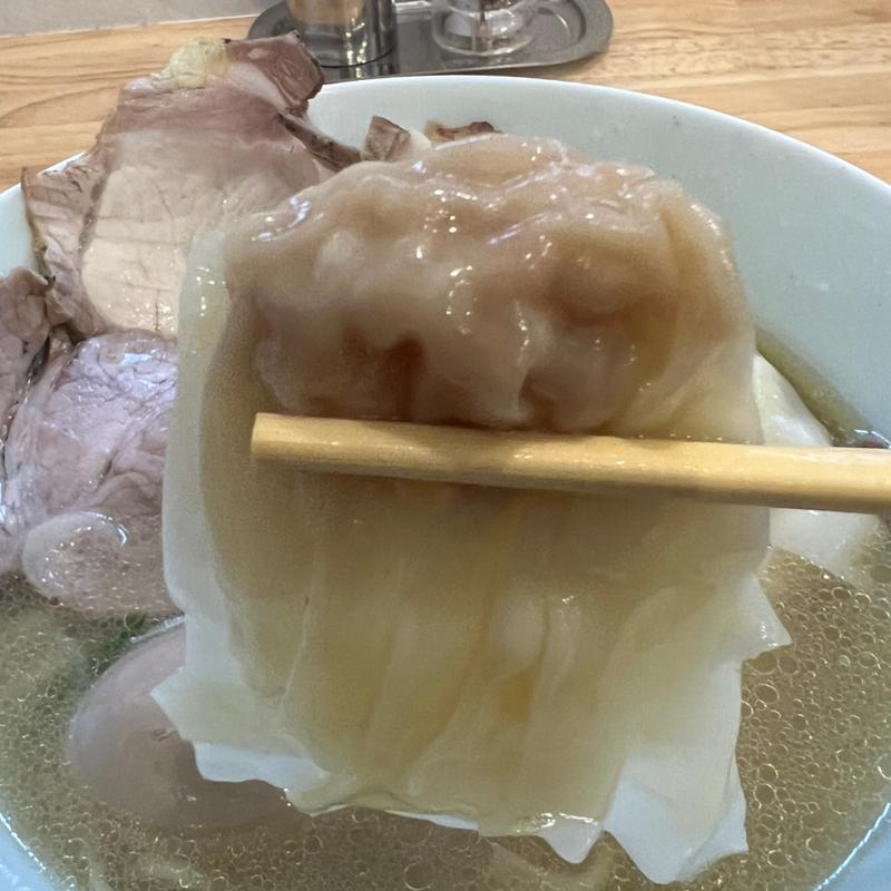 肉ワンタン(地球の中華そば)