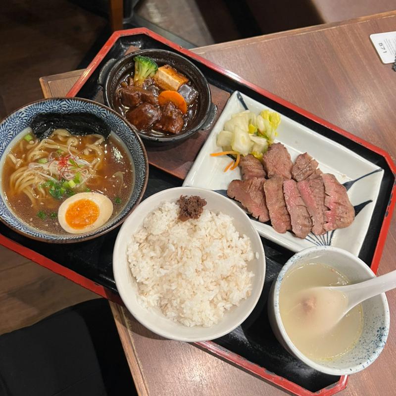 極上タン焼き　牛タンラーメンセット(牛たん焼き仙台辺見 逗子店)