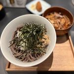 たっぷりキノコの 柚子おろしそば(酢重正之・楽)