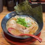 賢蔵ラーメン　とんこつ塩味