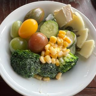 サラダ(琉球新天地)