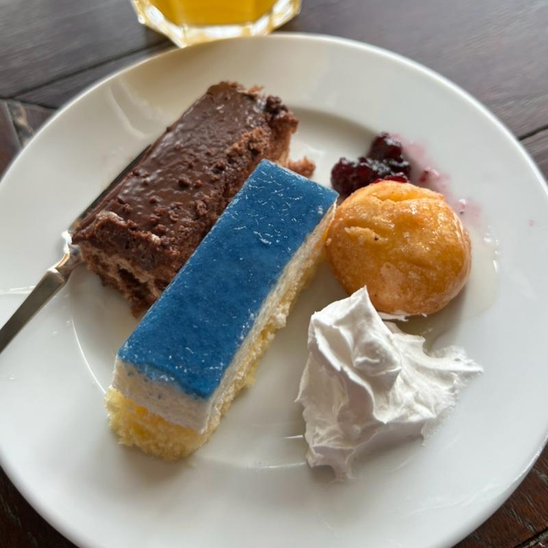 スイーツ盛り合わせ(琉球新天地)