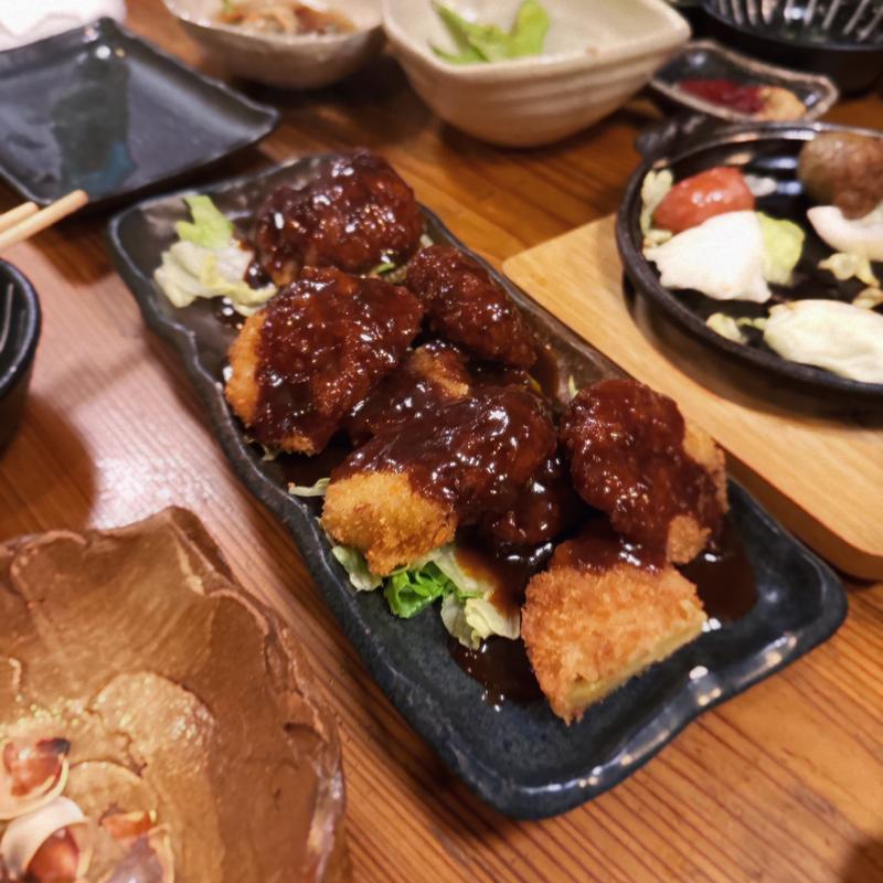 (居腹じらいや)