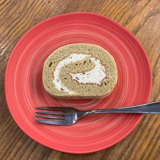 そば粉ロールケーキ(総本家更科堀井 本店 （そうほんけさらしなほりい）)