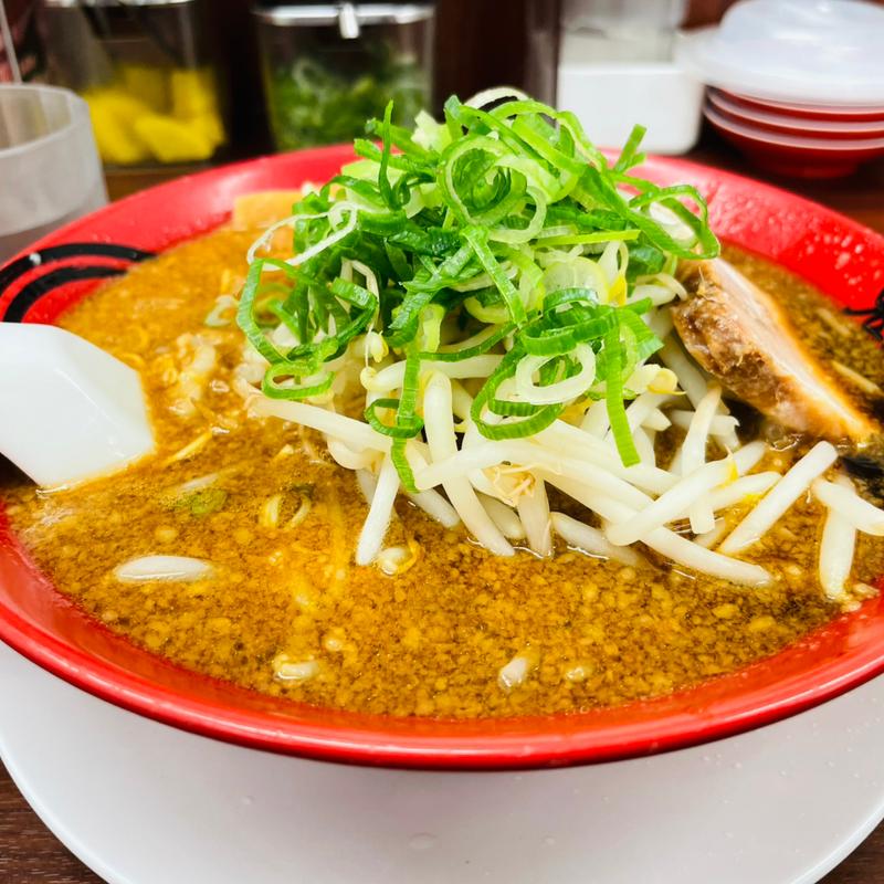 京都漆黒醤油ラーメン(京都北白川ラーメン魁力屋 弘明寺店)
