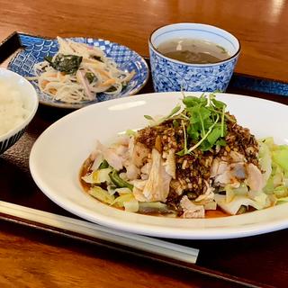 豚の冷しゃぶ〜四川風ソース〜