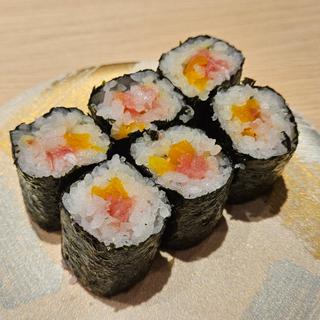 南まぐろトロたく巻(すし松 エキア プレミエ 和光市駅店)