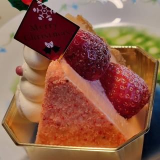 いちごのダブルチーズケーキ