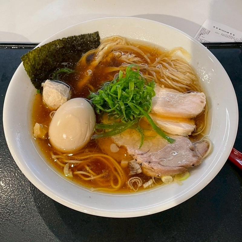 特級「黒さつま鶏」醤油手もみ麺(特級鶏蕎麦 龍介 PLAY atre TSUCHIURA)