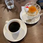 カスタードプリンとコーヒーのセット