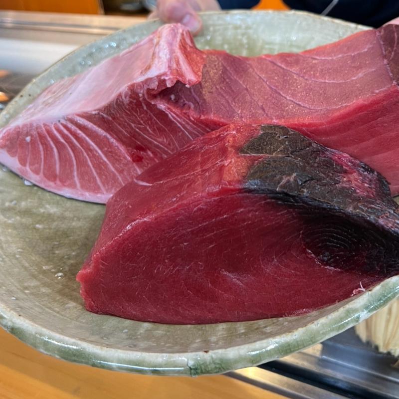 大間本鮪　大トロ　中トロ　赤身(鮨 やま乃)